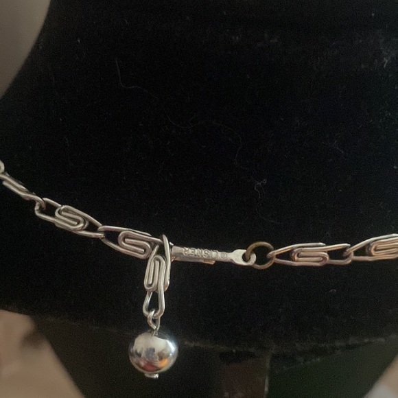 - Lisner Silver Tone Blue and Clear Rhinestones Necklace - Picture 7 of 10